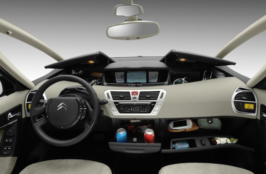  Citroen C4 Grand Picasso 2007 года  (фото 84 из 133)
